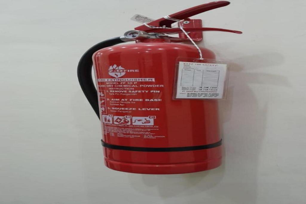 Oyo 92772 Losmen Diah Syariah Langsa Exterior photo
