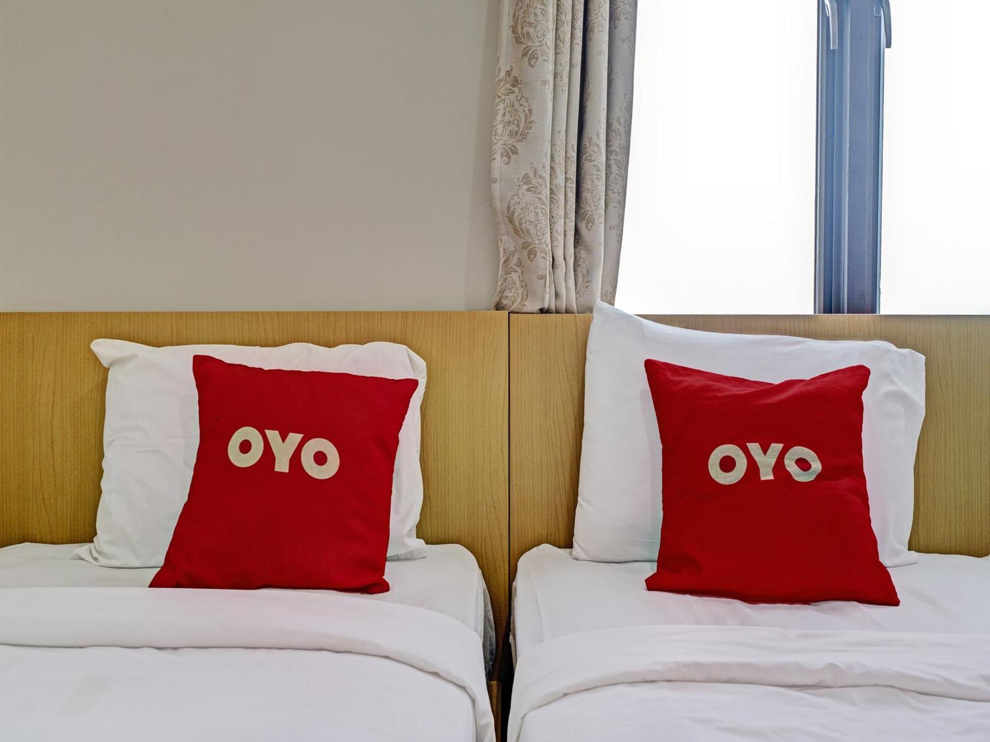 Oyo 92772 Losmen Diah Syariah Langsa Exterior photo